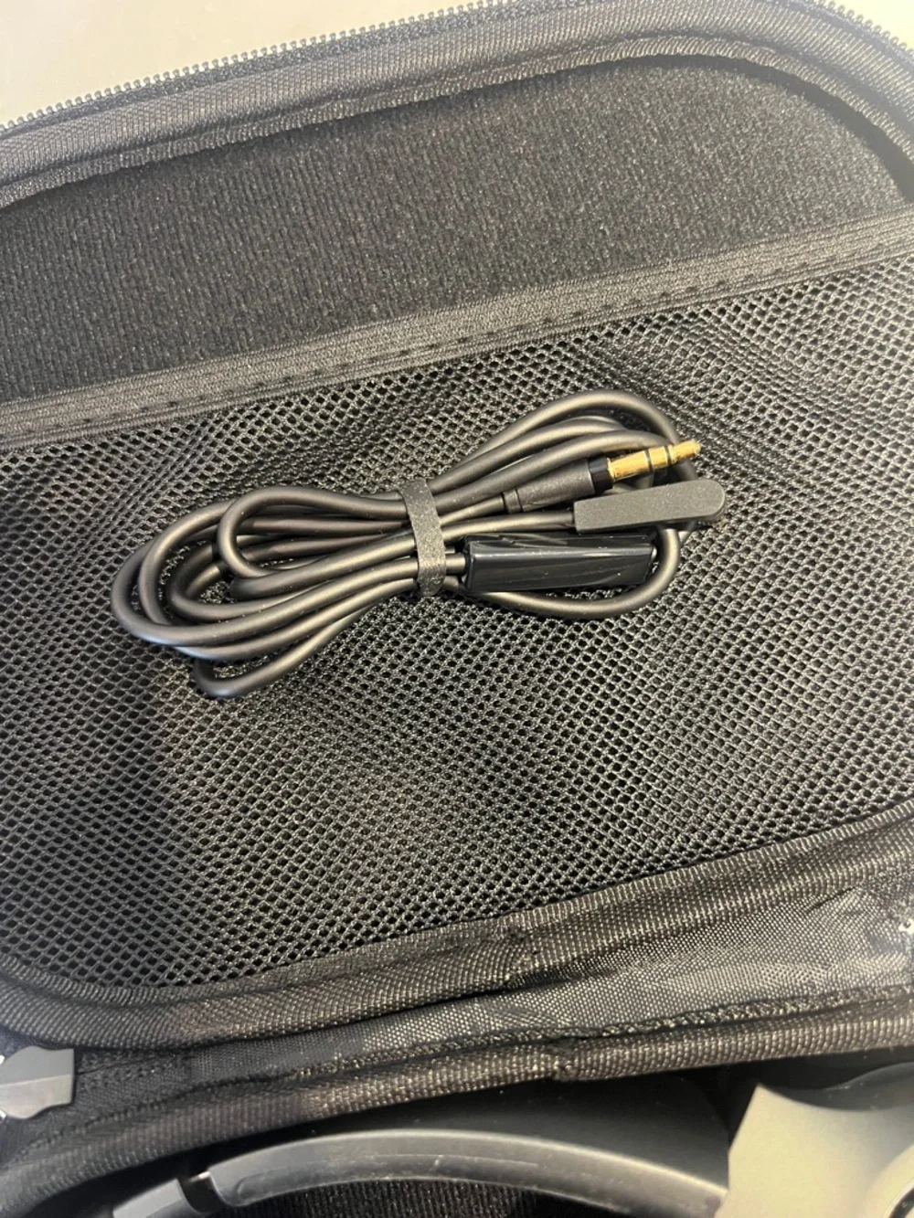 NWOT Google Wireless Headphones, Acrux, Active Noise Cancellation Mic - Picture 2 of 3